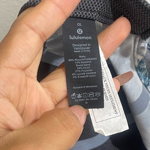 Lululemon Athletica Gray and Black Cap - Picture 2 of 7